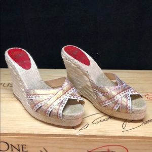 CHRISTIAN LOUBOUTIN ESPADRILLE WEDGE EURO 39